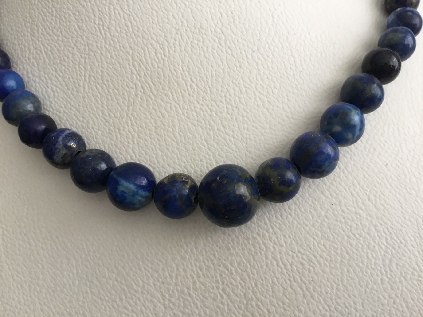 Minerali & Pietre curative: Halskette Lapislazuli Heilstein – Nuovo e nell'imballaggio originale da Doppleschwand venduto da lapis106 1