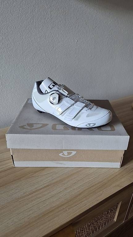 Giro Chaussures femmes: Giro Raes Techlace 18, Gr. 37 – D'occasion à Bern par elvi2