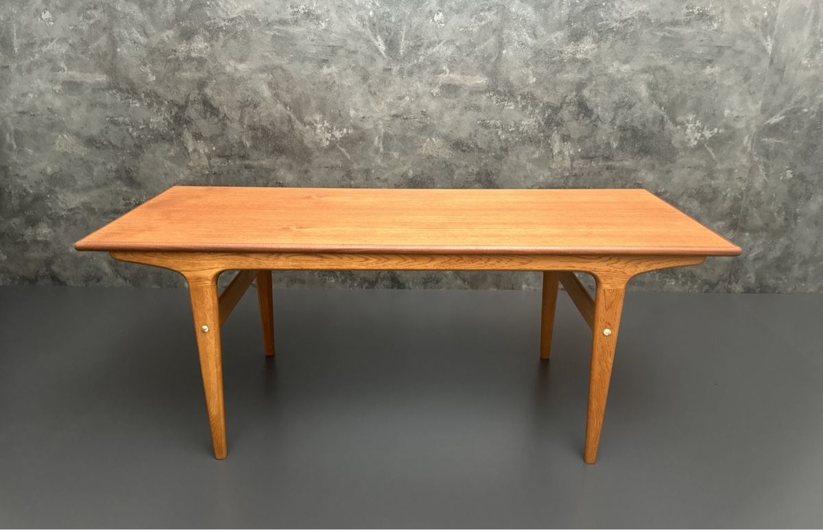 Tavoli: Mid-Century Couchtisch aus Teakholz restauriert Coffee Table – Usato da Elsau venduto da Teak_Vintage 3