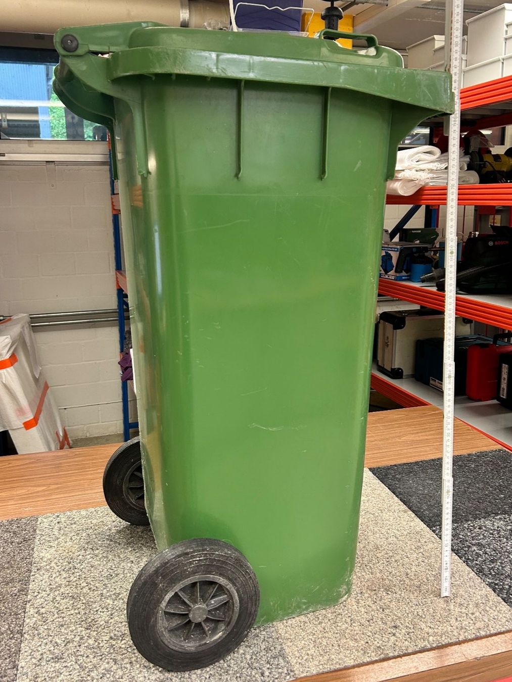 Poubelles: Kompost- Kübel - Tonne - Container – D'occasion à Malters par DPHandel