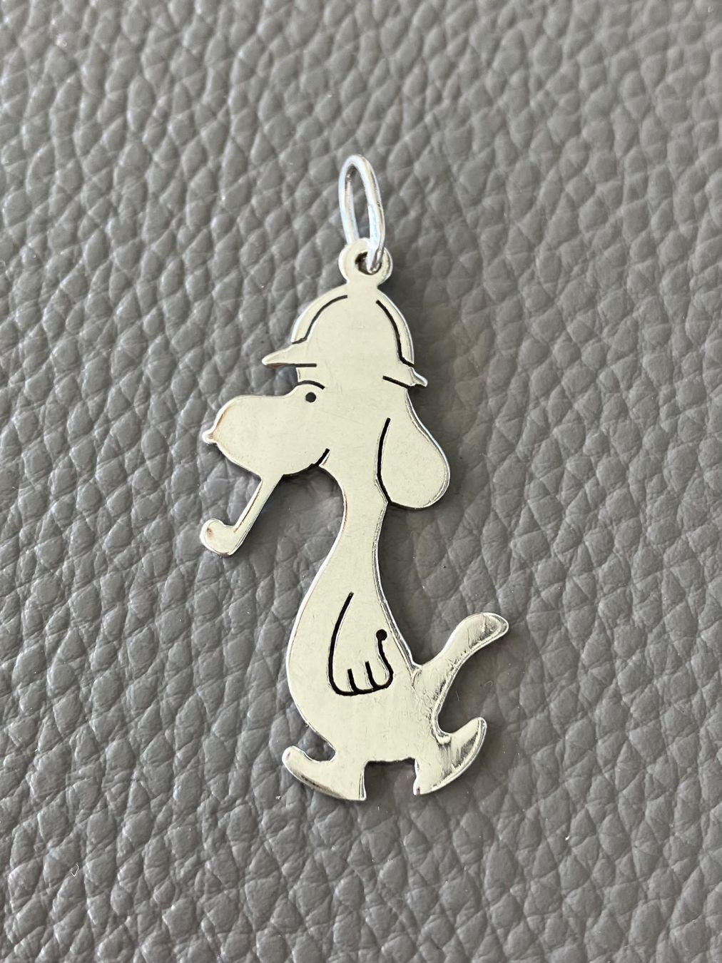 Ciondoli: Anhänger echt Silber Comic-Hund Snoopy Sherlock Holmes – Usato da Tägerwilen venduto da Smartfuchs 4