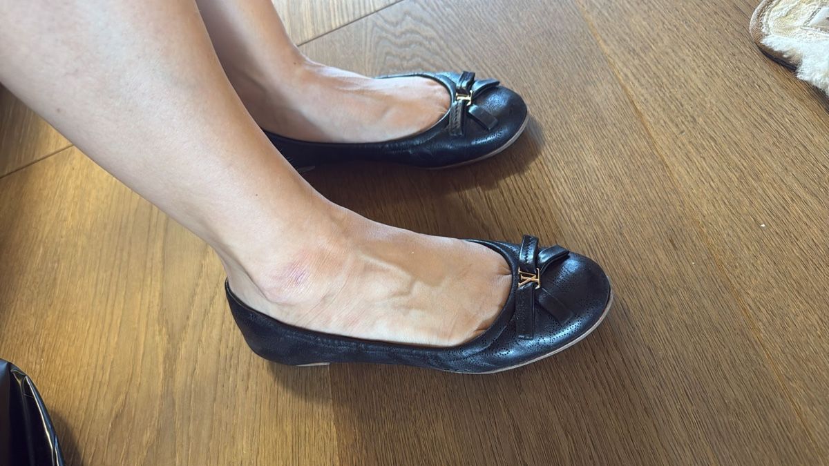 Louis Vuitton Scarpe da donna: Louis Vuitton Black Leather Ballet Flats, Size 37.5 – Usato da Zürich venduto da ele_5wrd 1