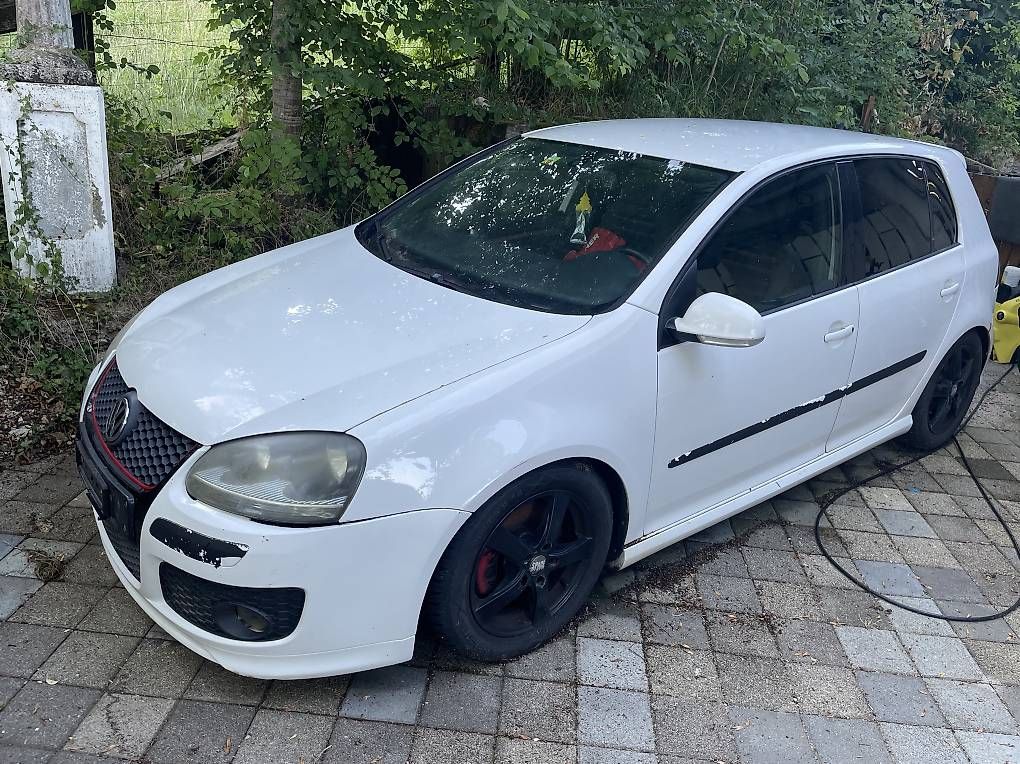 Automobili: VW golf GTI – Usato da Porrentruy venduto da phicycle 2