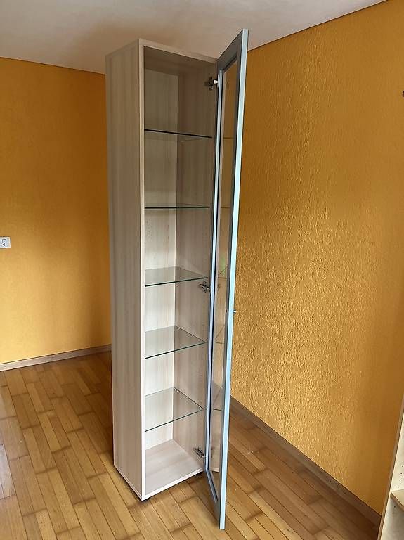 Vitrinen: Vitrine, 41b x 35r x 214h – Gebraucht aus Fislisbach von mo_5442 1