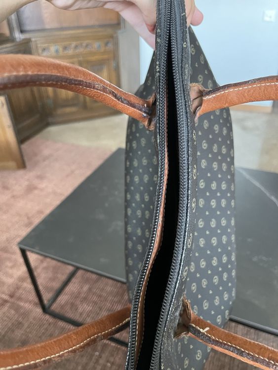 Borse da donna: Sac à main vintage Pollini, toile noir et marron – Usato da Coppet venduto da Len007 4