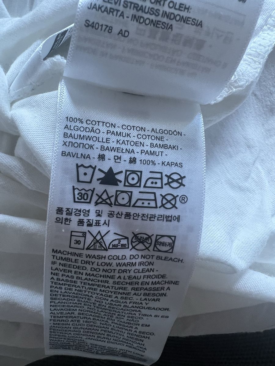 Levi's T-shirt: levi's t-shirt – Nuovo (secondo la descrizione) da Bern venduto da lea_wf9x 3