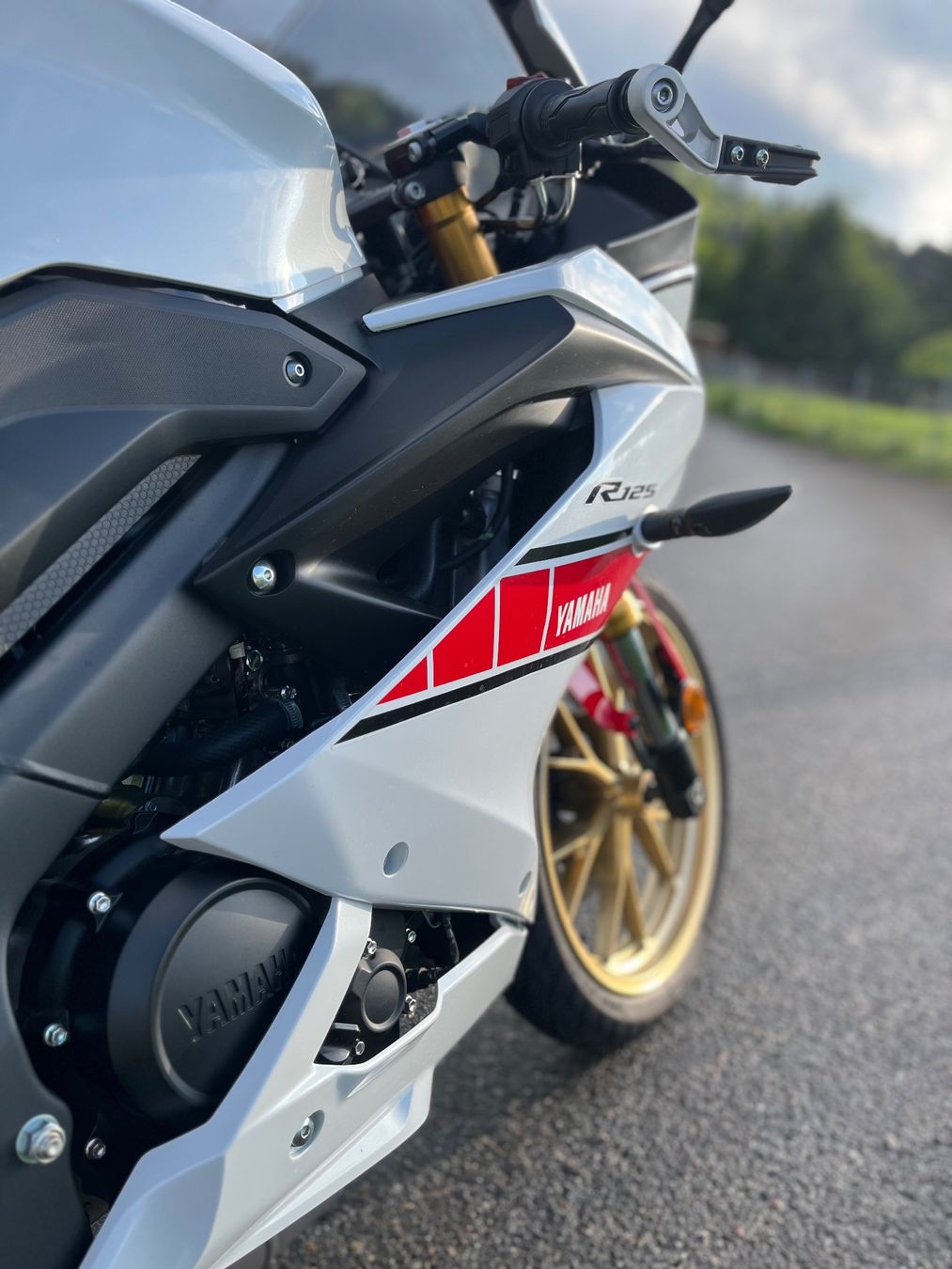 Yamaha Strada: Yamaha YZF- R125 – Usato da Kriens venduto da draussen-zu-hause 5