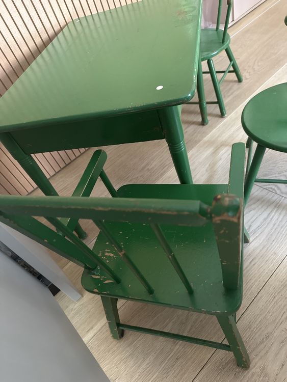 Kindertisch mit 3 Stühlen grün vintage 5