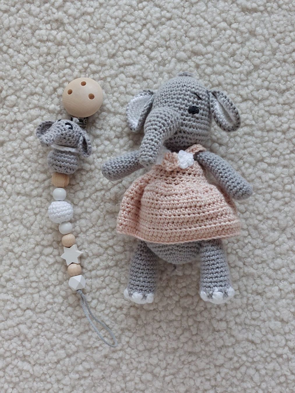 Giocattoli: Kuscheltier Elefant / Nuggikette Elefant – Nuovo e nell'imballaggio originale da Bleienbach venduto da babyhandgemachts 2
