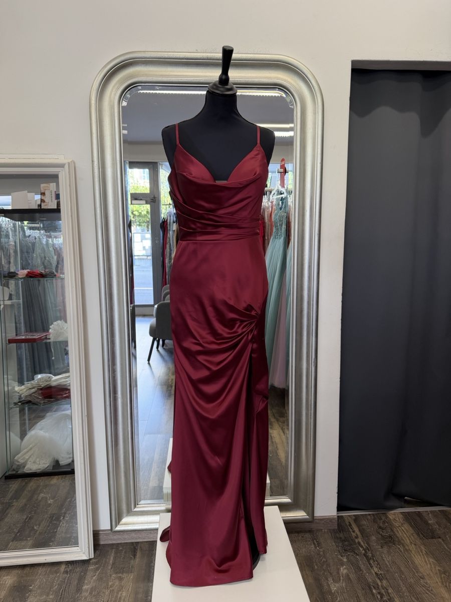 Vestiti: Abendkleid bordeaux Grösse 36 neu – Nuovo e nell'imballaggio originale da Schlatt ZH venduto da xhesiesi