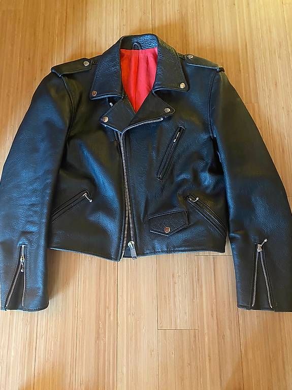 Jacken: Leder jacke – Gebraucht aus Oberwil BL von Mixmax56
