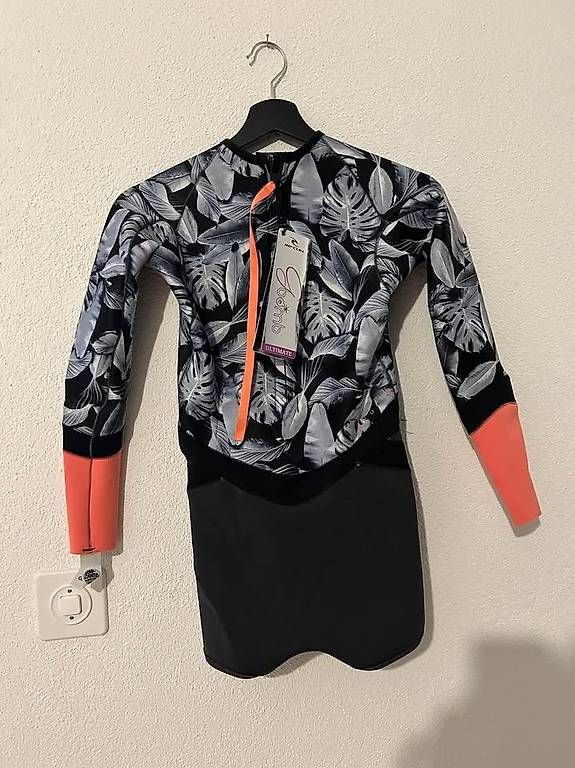 Rip Curl Mute per immersioni: RIP CURL Wetsuit CORAL S – Nuovo e nell'imballaggio originale da Schlieren venduto da jul_yrw7 3