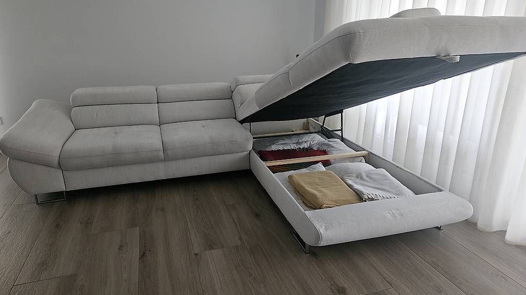 Divani: Divano con chaise lounge – Usato da Bellinzona venduto da dar_fyq9 2