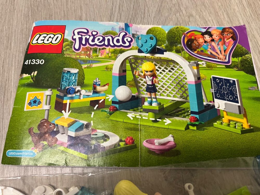 LEGO Friends 41330 Fußballtraining Ricardo auf Stephanie mit | Kaufen