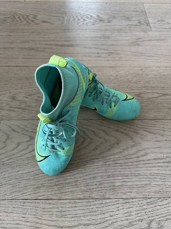 Herrenschuhe: Nockenschuhe Nike Mercurial – Gebraucht aus Zürich von annesophie81