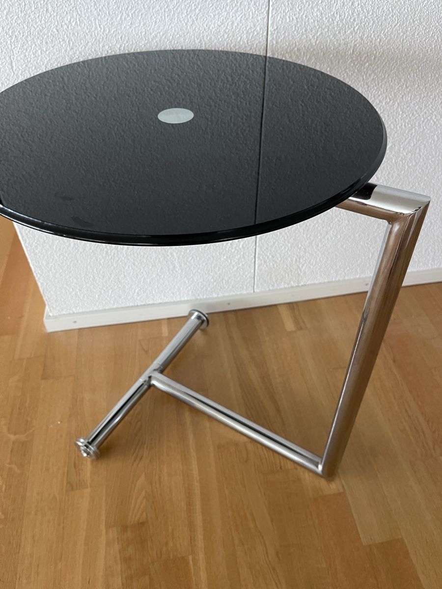 Tavoli: Runder Tisch Glasplatte schwarz Metallfuss – Usato da Scherzingen venduto da BenLesch 4