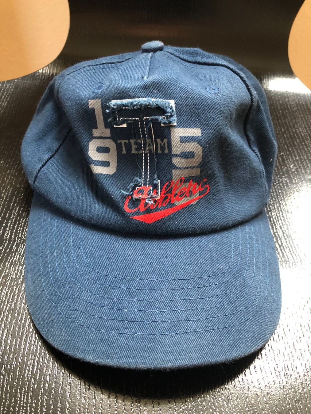 Altro in  Abbigliamento & Accessori: Cap Kinder Blau Team 1955 Gr. 54 One Size Baseballcap – Usato da Basel venduto da Masikh