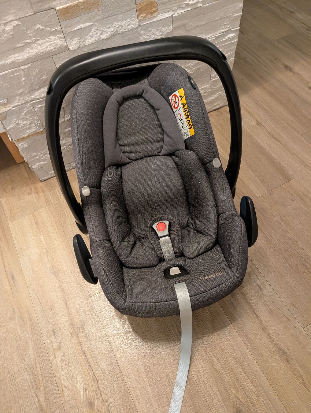 Maxi-Cosi Seggiolini per auto: Maxi Cosi Babyschale – Usato da Aadorf venduto da Gianski