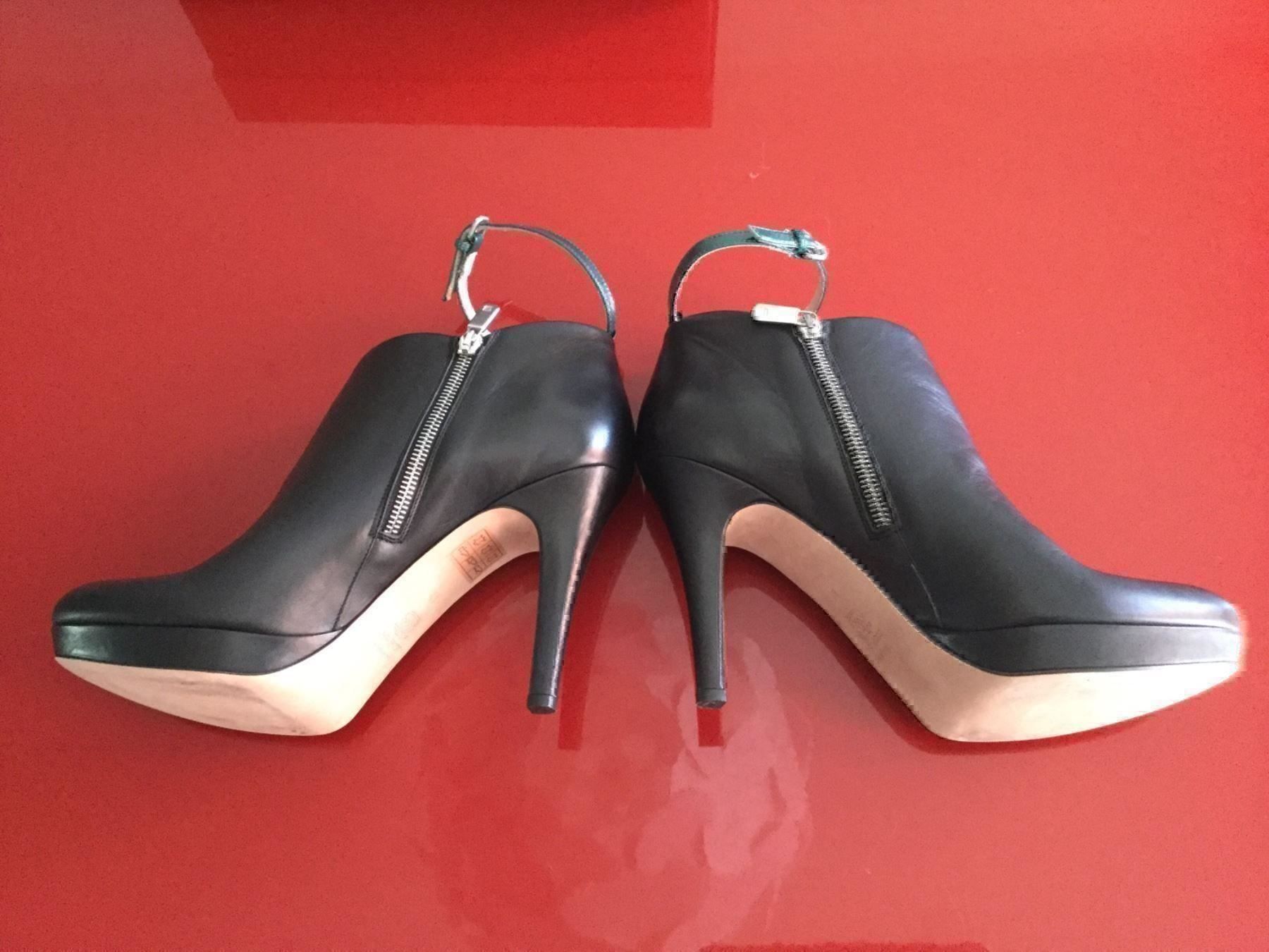 Navyboot Chaussures femmes: JOLIE BOTTINE NAVYBOOT – Neuf (Voir description) à Brügg BE par traindenuit 1