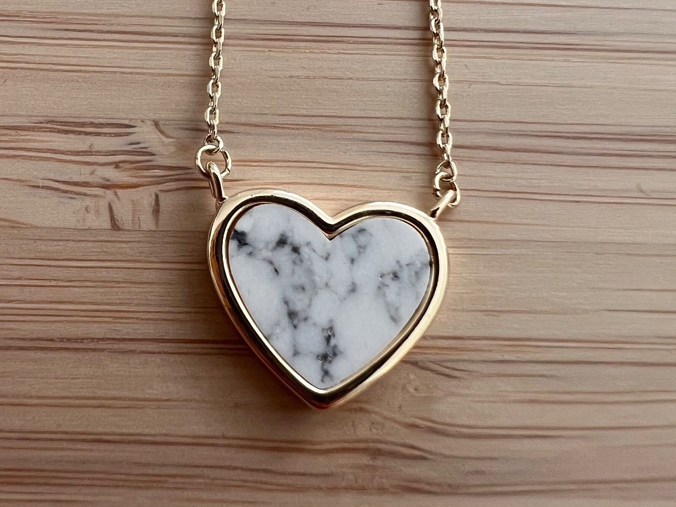 Catenine: Heart charm pendant necklace – Nuovo (secondo la descrizione) da Genève venduto da Ballpencase 2