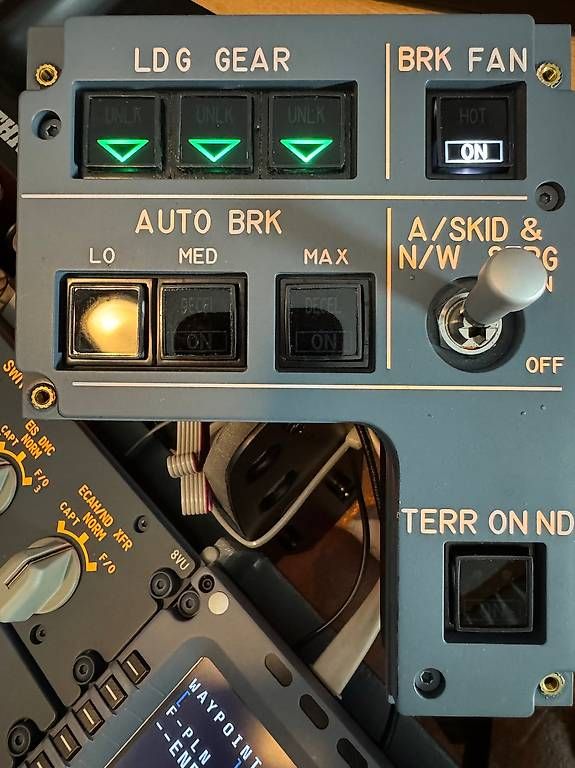 Strumenti musicali: Vendo 402VU Panel di JavaSimulator – Usato da S. Vittore venduto da damonbonesi