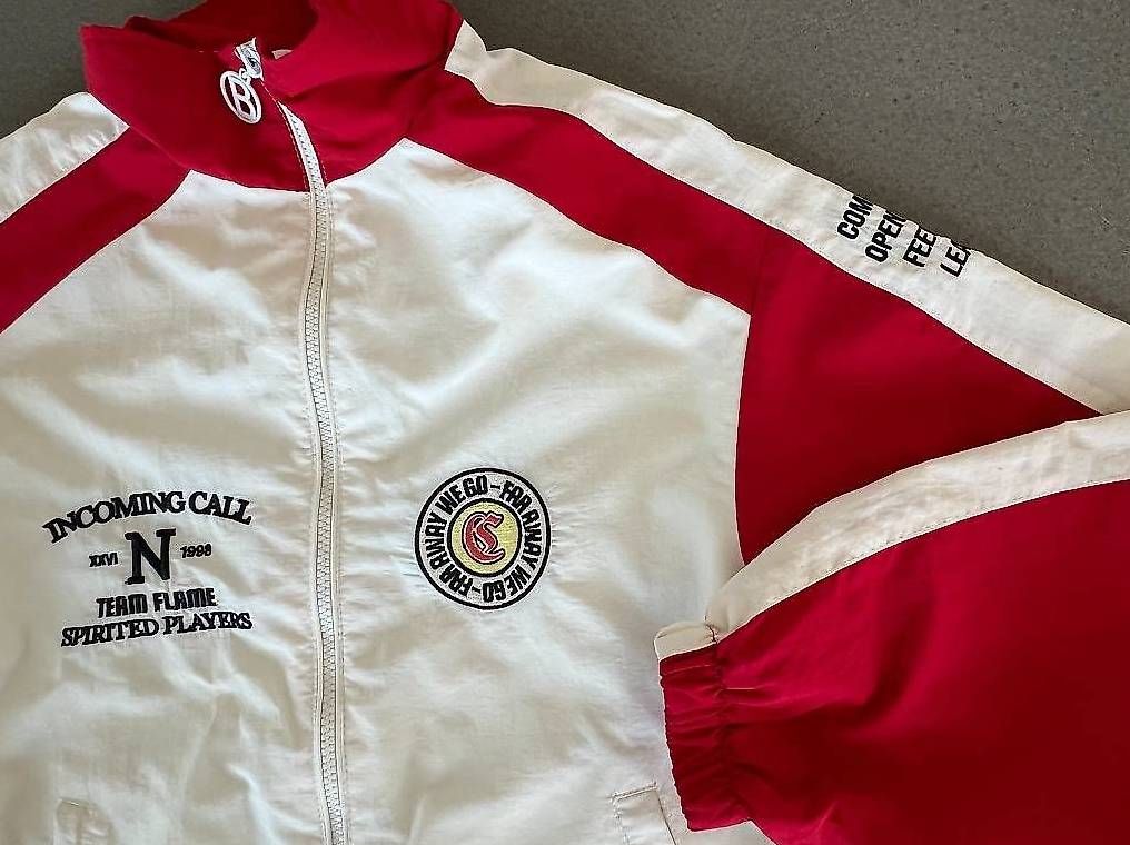 Bershka Giacche: Freizeitjacke von Bershka Gr. XS - NEU – Nuovo (secondo la descrizione) da Oberrohrdorf venduto da Augustus5 4