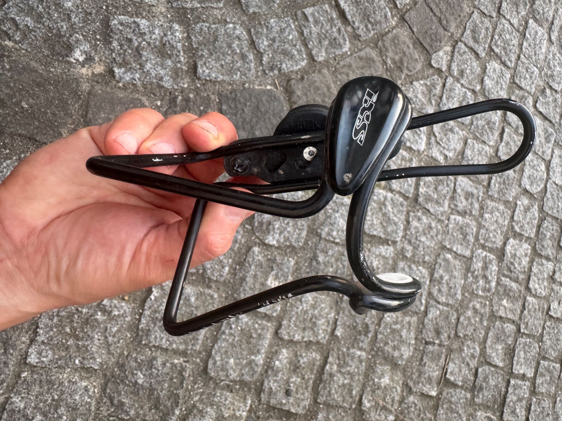 IXS Ersatzteile: Flaschenhalter / Bidonhalter IXS - Porte-bouteille – Neu und originalverpackt aus Volketswil von mstonys
