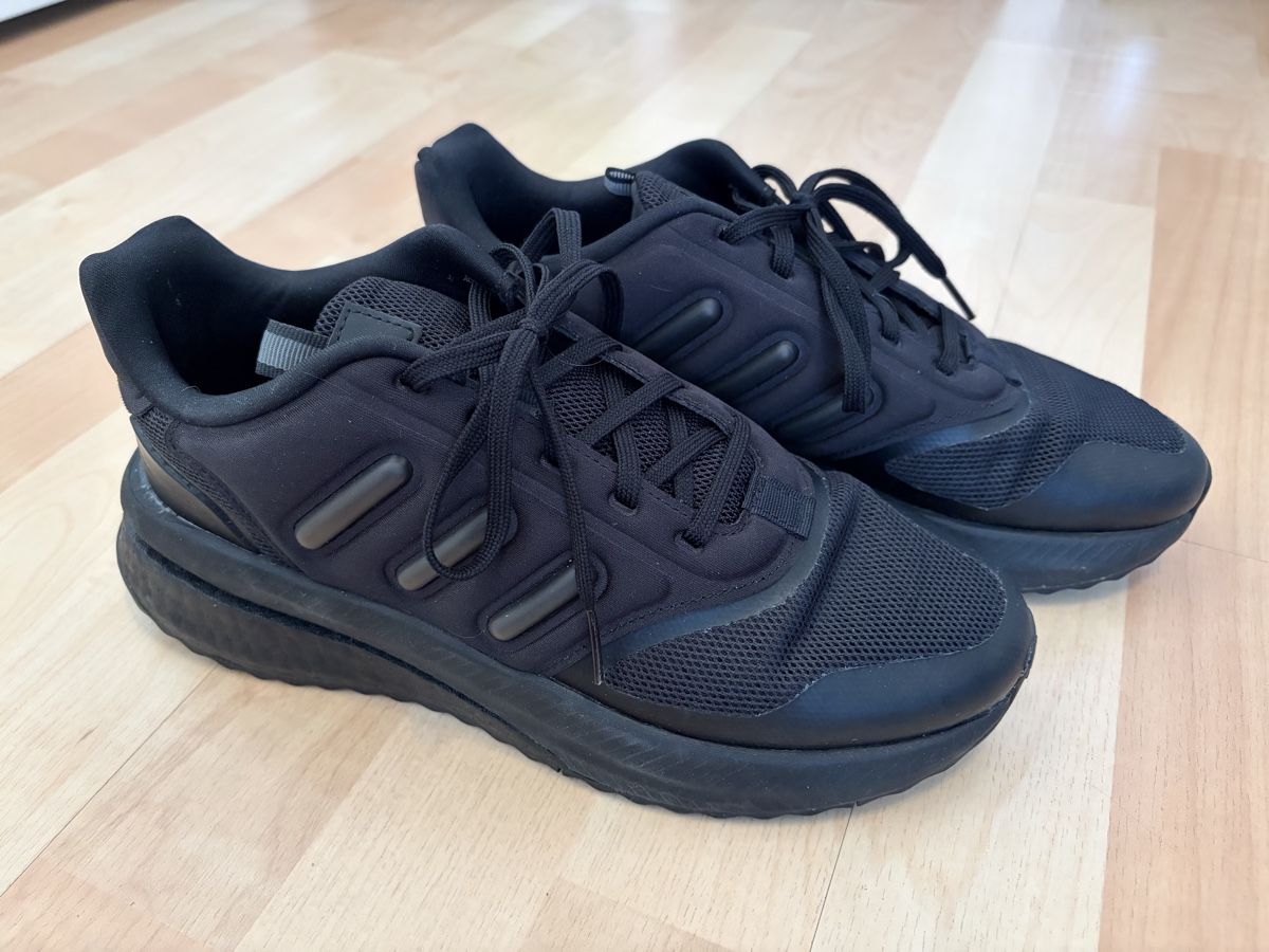 Adidas Scarpe da uomo: adidas Boost Sneaker Schwarz Gr. 40 – Usato da Schaffhausen venduto da Januanar