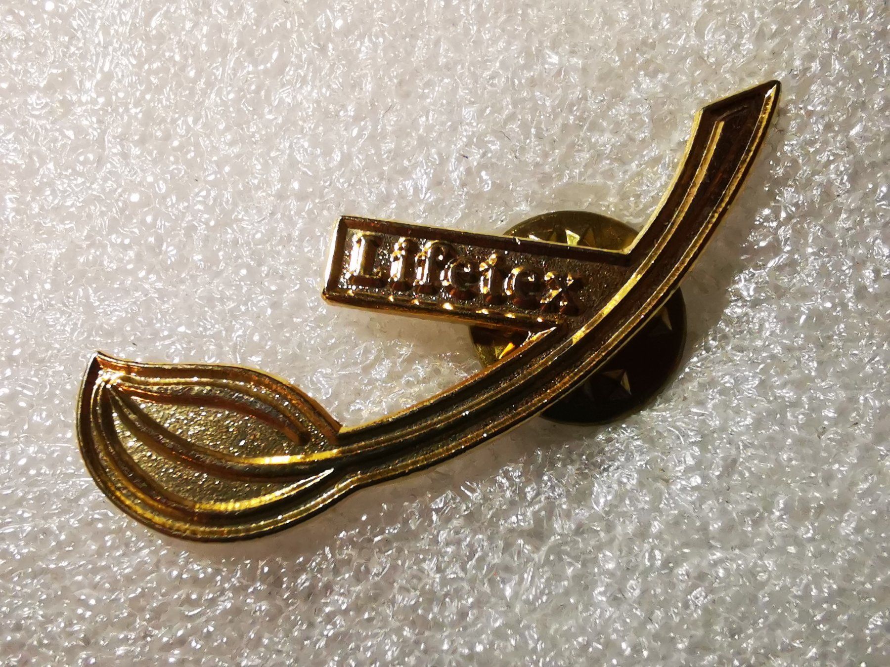 Placchette & Badge: Ansteckpin 11: Lifetex – Usato da Oppligen venduto da Pin-Fall-Shop
