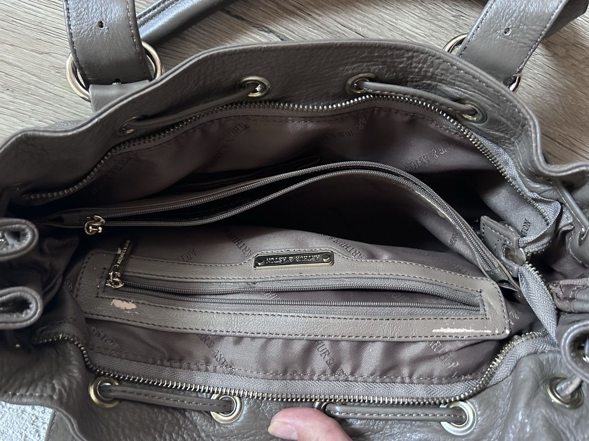 Arthur & Aston Borse da donna: Sac Arthur & Aston – Usato da Cornaux NE venduto da Zabou22 1