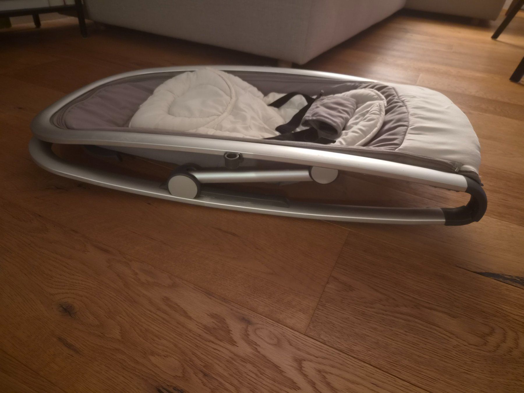 Wippen & Schaukeln: Babysitz / Babywippe grau - gebraucht – Gebraucht aus Langendorf von mae_6d7g 2