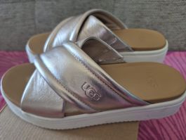 UGG Sandalen W Zayne Crossband Grösse 36 neu