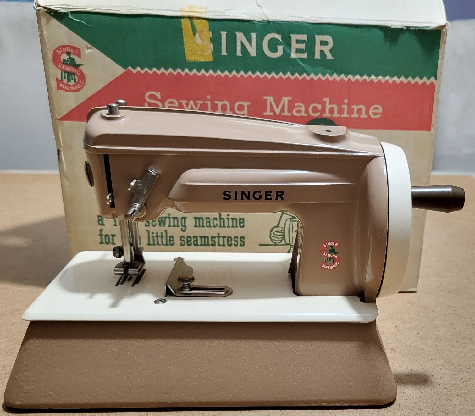 Jouets: Singer 40k Sewing Machine – D'occasion à Montet (Glâne) par Koada2 5