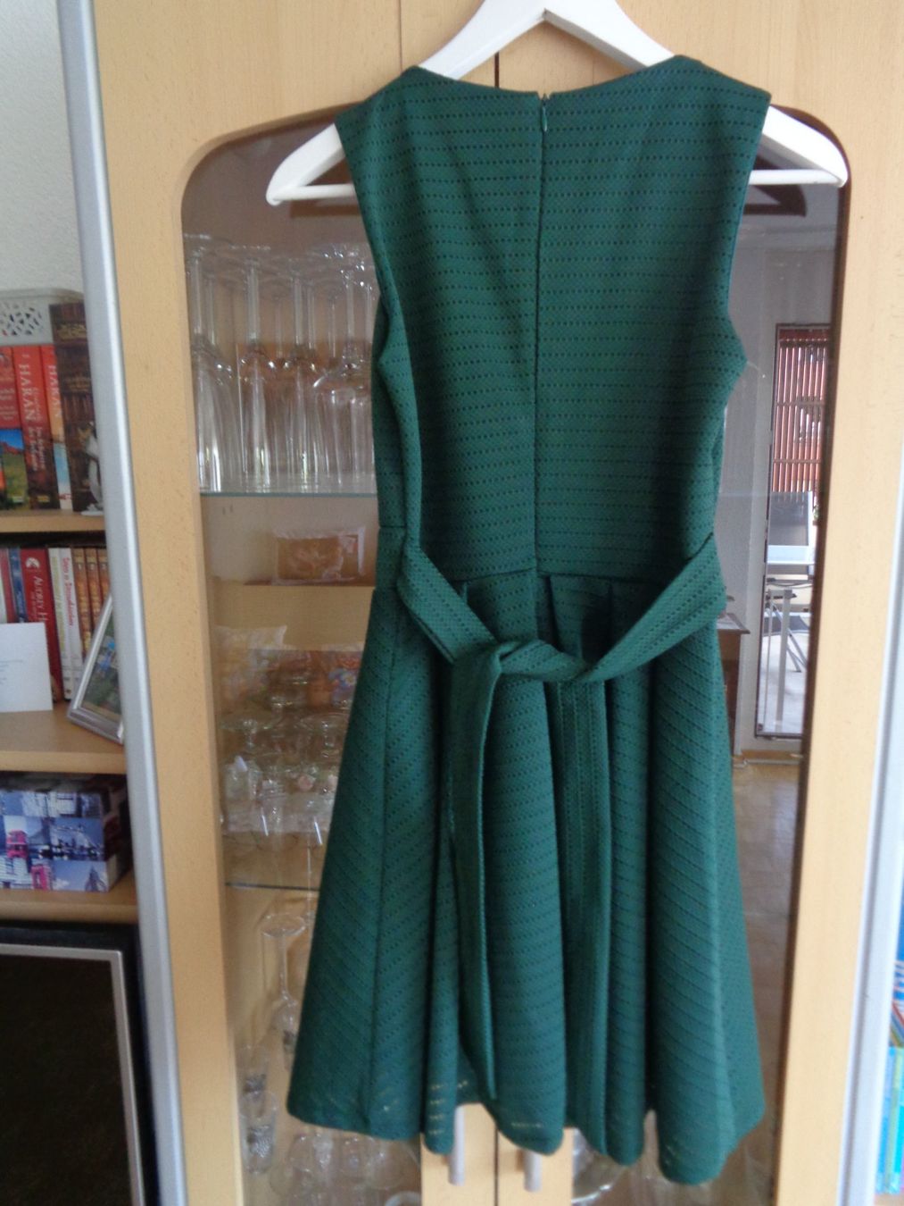Robes: Kleid grün Gr 36 – D'occasion à Dietikon par chroetli77 1