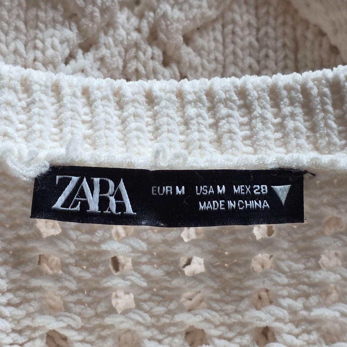 Zara Maglioni & Felpe: 🐸 ZARA WEITER CROP PULLOVER M OFFWHITE – Nuovo (secondo la descrizione) da Môtier (Vully) venduto da Frogs 8