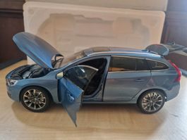 Rarer Volvo V60 T5 1:18
