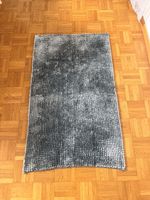 Badezimmerteppich Grau – Sehr weich (60 x 100 cm)