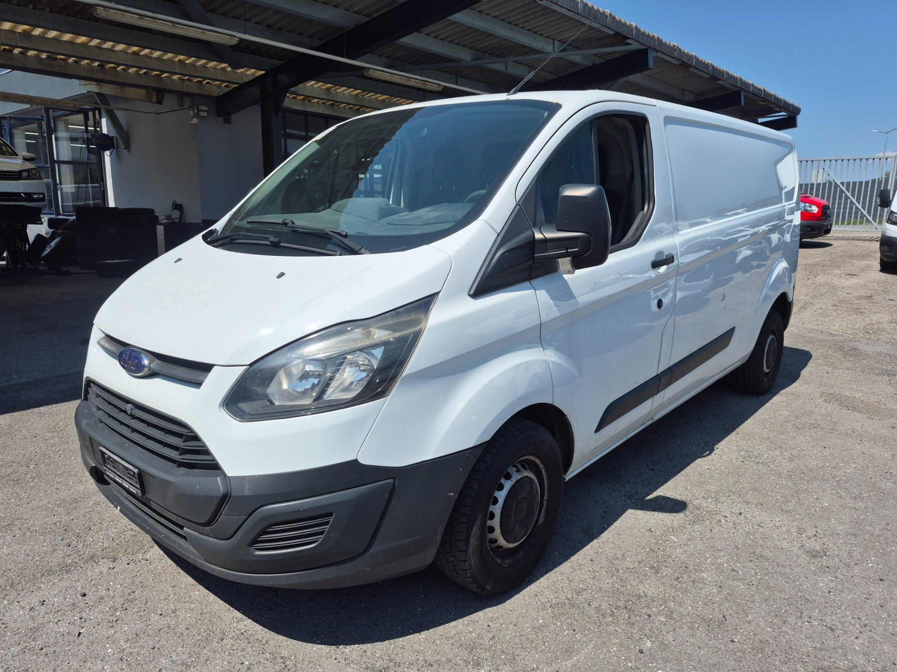 Ford Véhicules utilitaires: FORD TRANSIT CUSTOM 2.2 – D'occasion à St. Margrethen par Autozentrum1 1