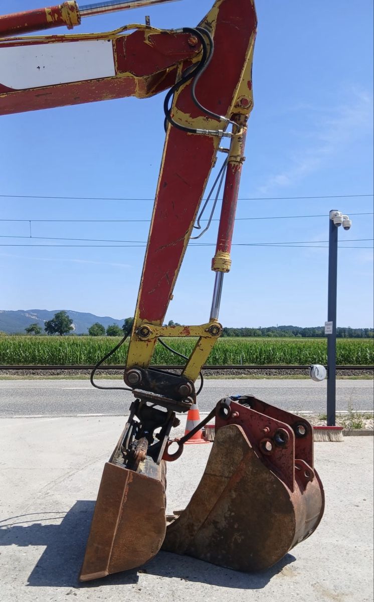 Kobelco Bagger: Bagger Kobelco 13 Tonnen mit Schild – Gebraucht aus Niederbipp von baggerch 4