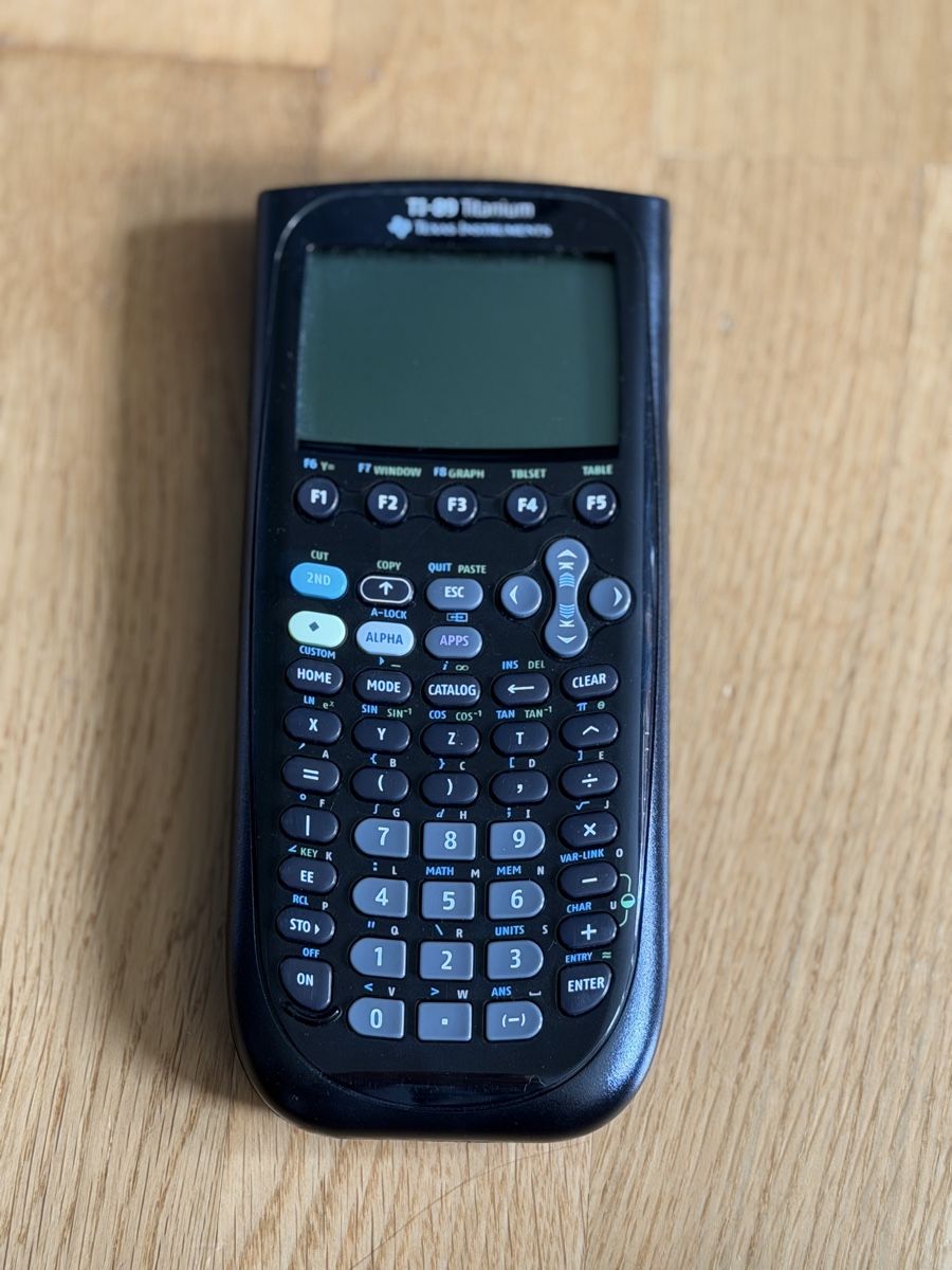 Texas Instruments Calculatrices: Taschenrechner TI-89 Titanium – D'occasion à Winterthur par m.ro. 5