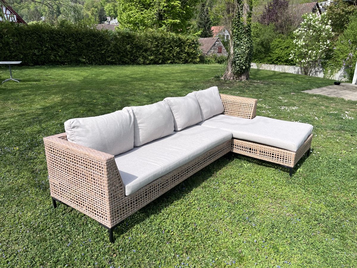 Sofas: Outdoor-Lounge-Set Rattan – Gebraucht aus Oetwil a d Limmat von  2
