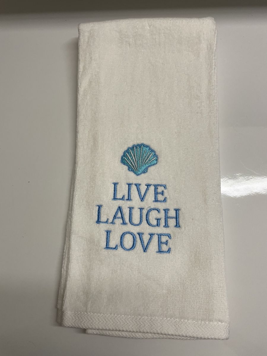 Biancheria da letto: "Live Laugh Love" embroidered towel – Nuovo e nell'imballaggio originale da Buttikon SZ venduto da trzurigo