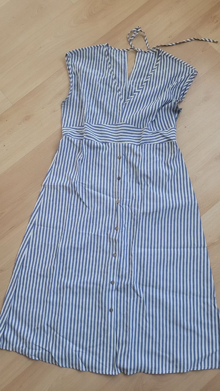 Kleider: Kleidergrösse XL. Länge 115cm – Neu (gemäss Beschreibung) aus Schöfflisdorf von nun_zr8r 2