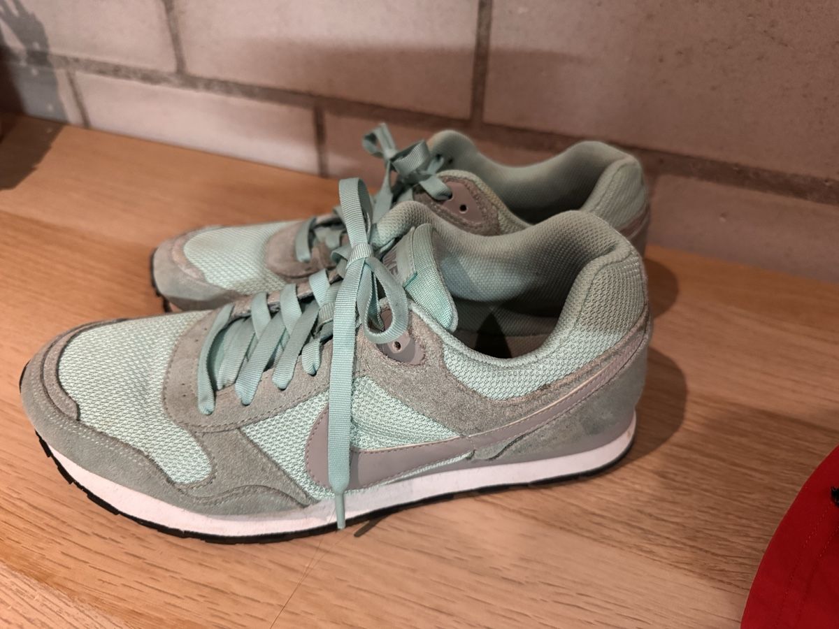 Nike Scarpe da donna: Nike Sneaker, mint/hellgrün/türkis, Grösse 41 – Usato da Huttwil venduto da blaengu 6