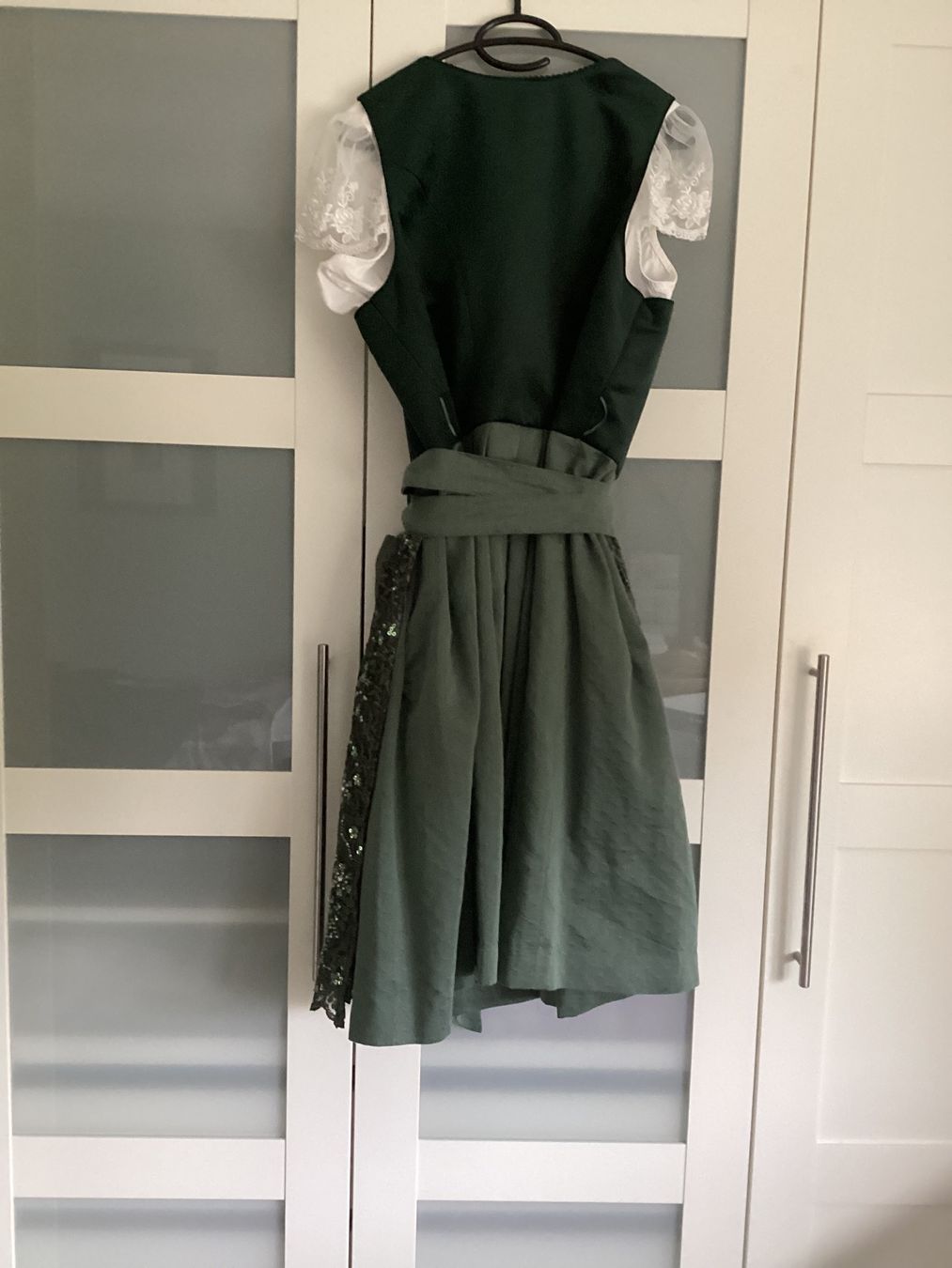 Krüger Robes: Trachtenmode Dirndl – D'occasion à Niederglatt ZH par SylvieVol 3