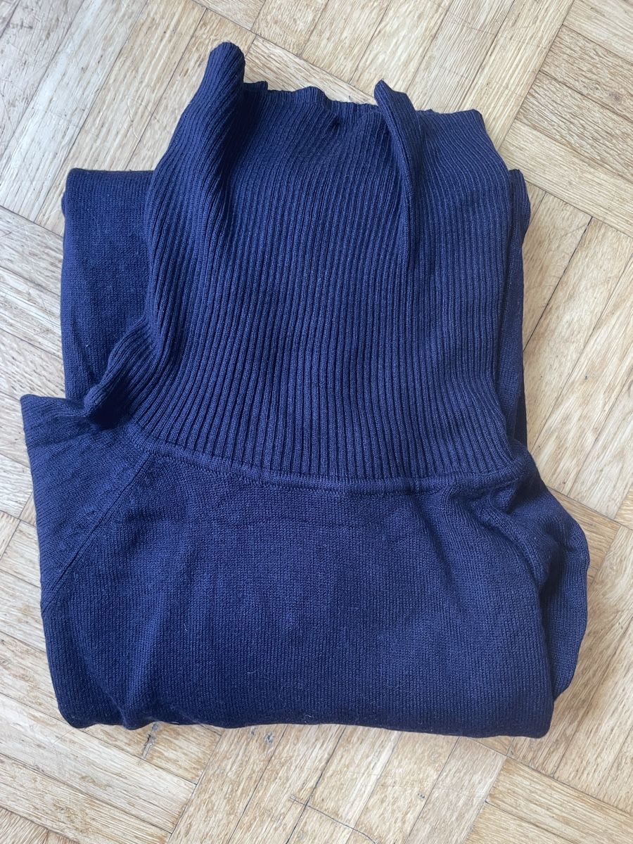 Maglioni & Felpe: Rollkragenpullover Navy Blue / dunkelblau, Grösse M – Usato da Zürich venduto da Carlajimena 5