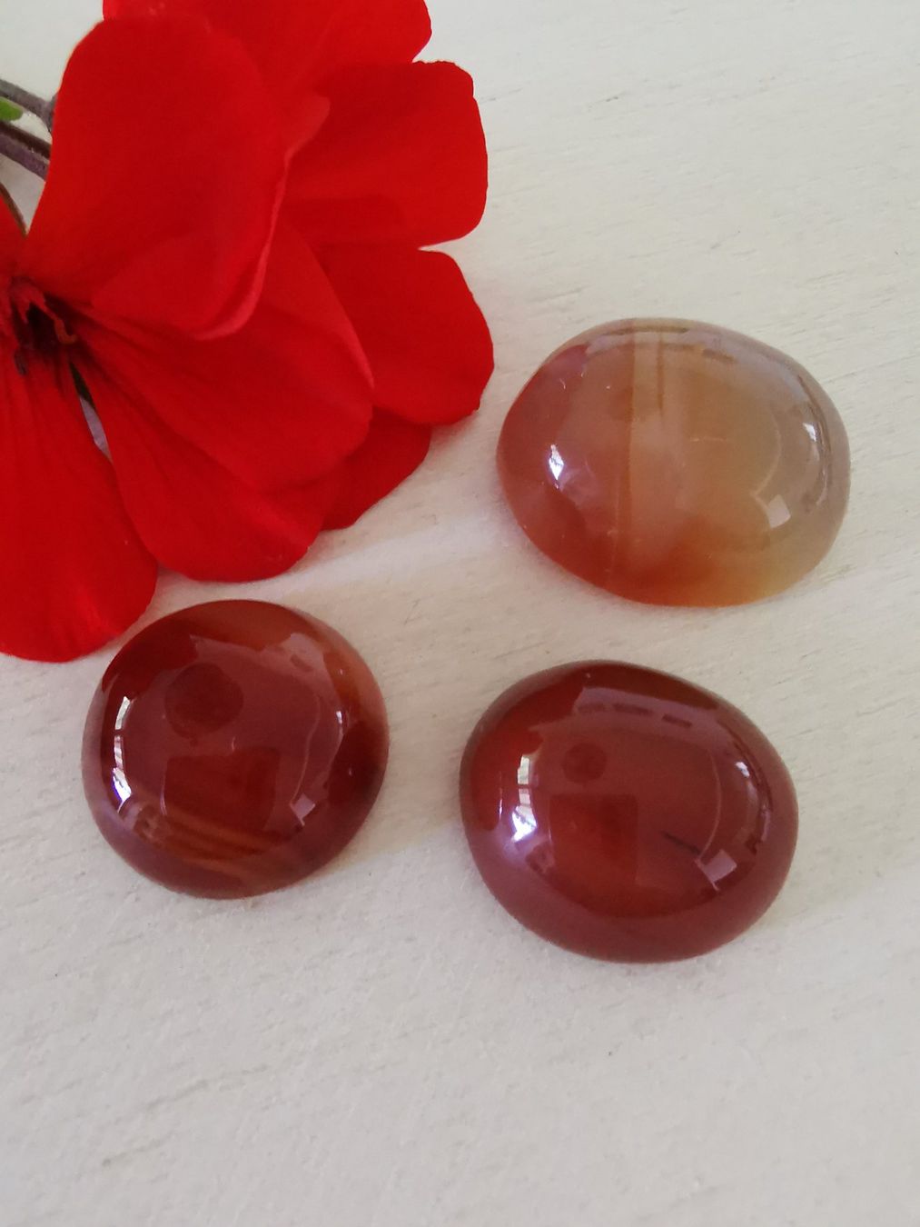 Minerali & Pietre curative: 3 Stk. grosse Karneol Cabochon / Lager-Sondererkauf – Nuovo e nell'imballaggio originale da Dierikon venduto da Buntspecht-10 5