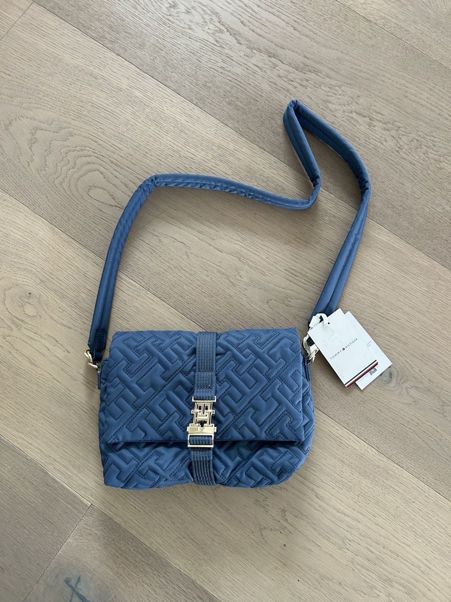 Tommy Hilfiger Borse da donna: Tommy Hilfiger Tasche NEU Blau – Nuovo e nell'imballaggio originale da Zug venduto da Gibbi80 1