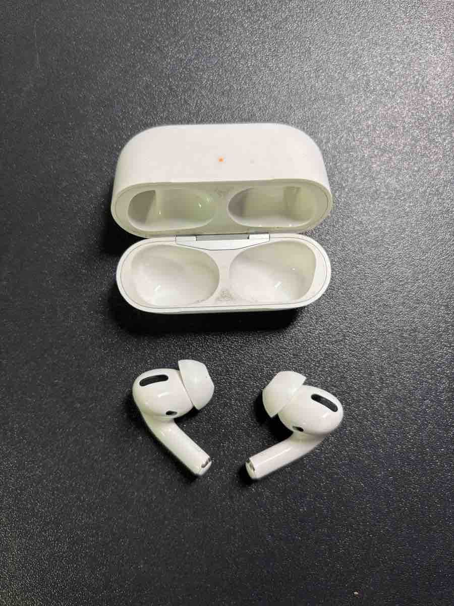 Apple Cuffie: Apple AirPods Pro 2 – Usato da Waldkirch venduto da xyst 3