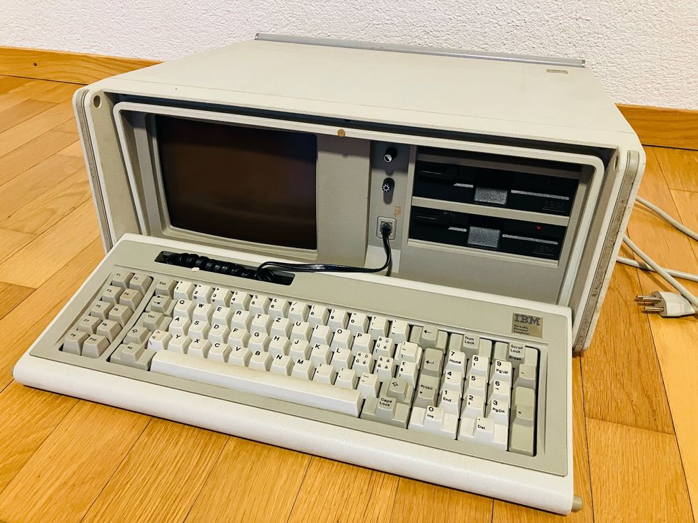 Retro Computer IBM Portable PC 5155 vom Jahr 1985 (Gebraucht) in ...